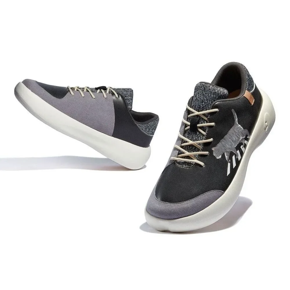 UIN Men’s Sneaker Comfort Walking Travel Shoes(Fluffy Nightcrawler)